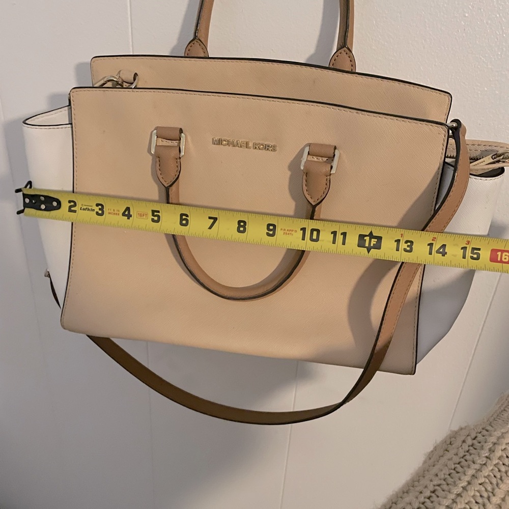 Michael Kors neutral, beige, tan crossbody satchel bag, shoulder bag - Picture 6 of 7